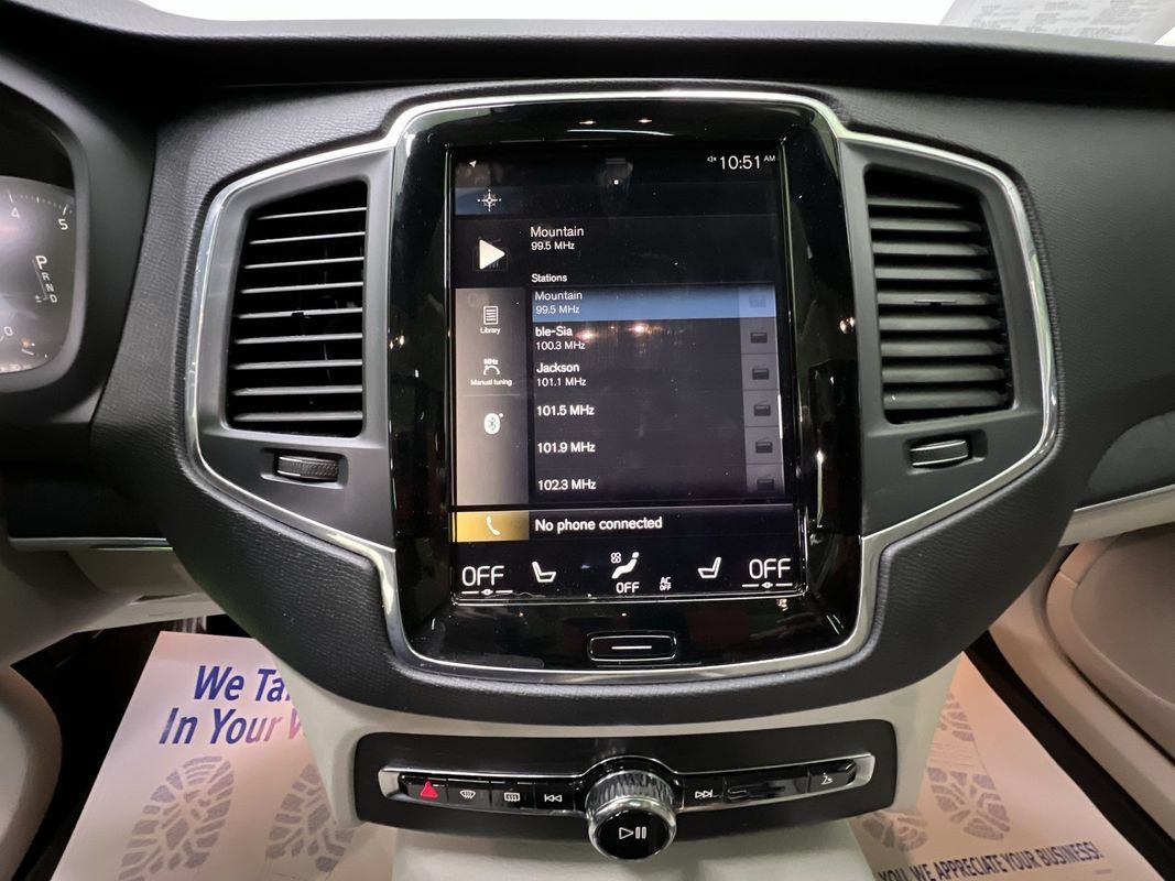 Used 2020 Volvo XC90 T6 Momentum w/ Protection Package Premier AWD/4WD image 21