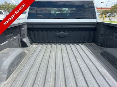 Used 2025 Chevrolet Silverado 2500 LT AWD/4WD image 30