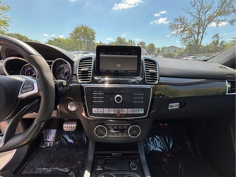 Used 2017 Mercedes-Benz GLE 63 AMG S image 11