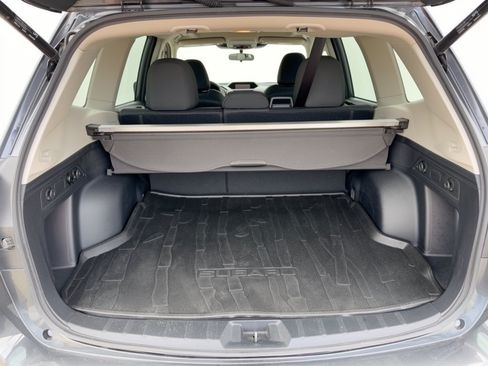 Used 2023 Subaru Forester Premium AWD/4WD image 28