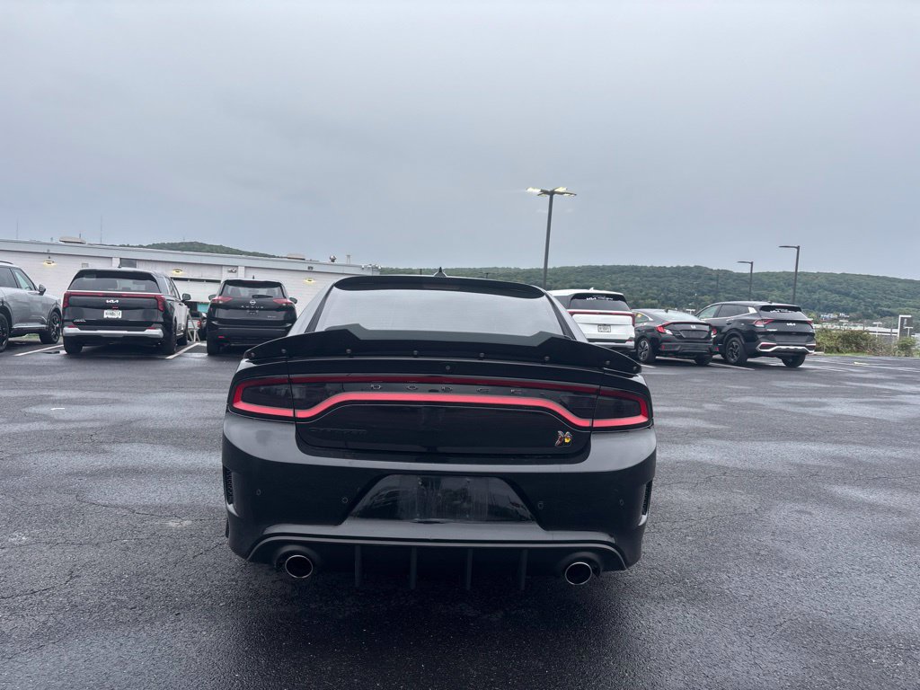 Used 2019 Dodge Charger Scat Pack w/ Technology Group RWD image 4