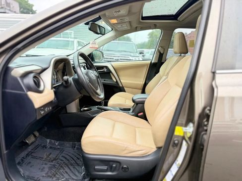 Used 2013 Toyota RAV4 Limited AWD/4WD image 8