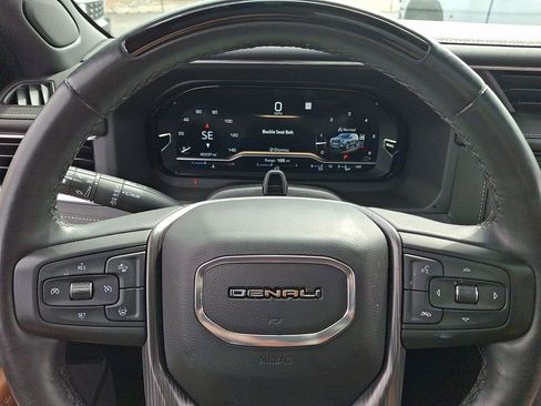 Used 2023 GMC Yukon Denali Ultimate image 20