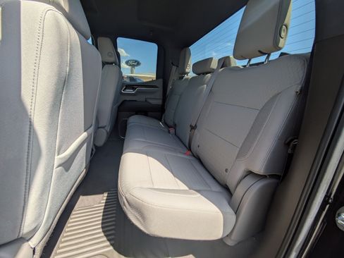 Used 2023 GMC Sierra 1500 SLE AWD/4WD image 14