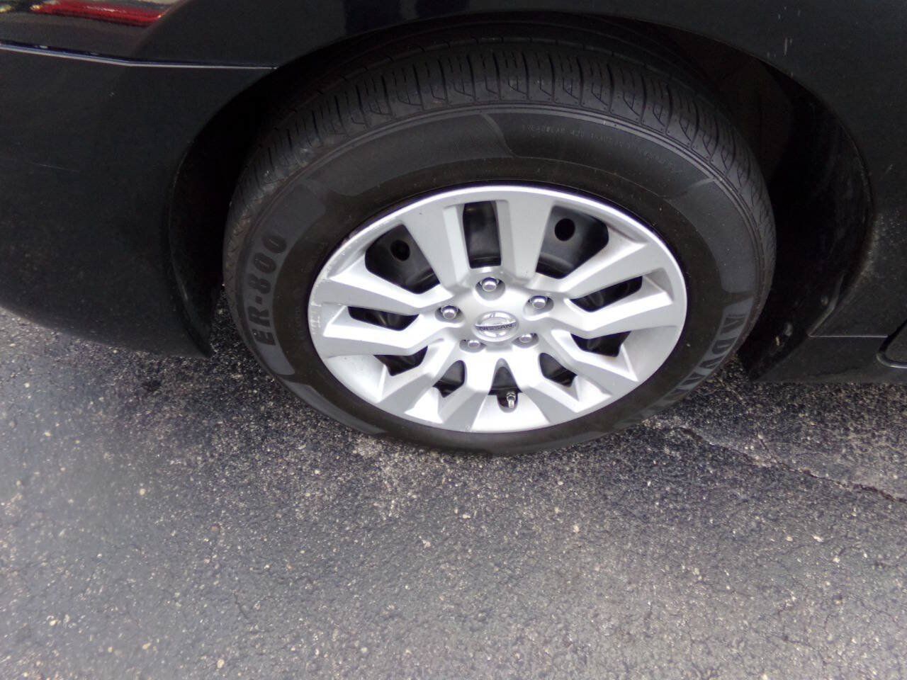 Used 2013 Nissan Altima 2.5 S FWD image 32