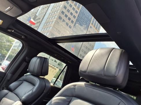 New 2025 Lincoln Navigator L Reserve w/ Jet Appearance Package AWD/4WD image 8