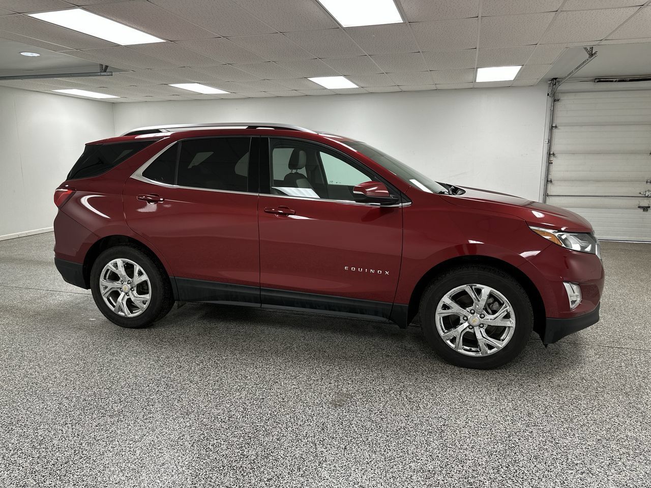 Used 2019 Chevrolet Equinox LT w/ LT True North Edition AWD/4WD image 1