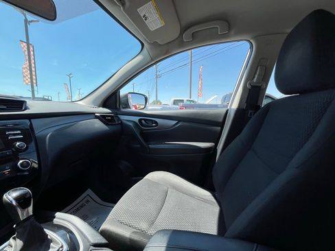 Used 2017 Nissan Rogue Sport S w/ S Appearance Package image 15