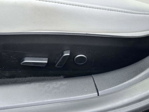 Used 2021 Tesla Model 3 Standard Range Plus image 13