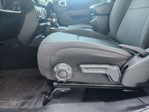 Used 2023 Jeep Wrangler Unlimited w/ Sun & Screen Package AWD/4WD image 28