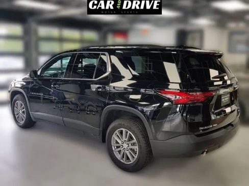 Used 2023 Chevrolet Traverse LT w/ LPO, Floor Liner Package AWD/4WD image 6