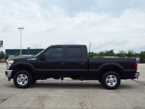 Used 2016 Ford F250 XLT w/ XLT Value Package AWD/4WD image 5