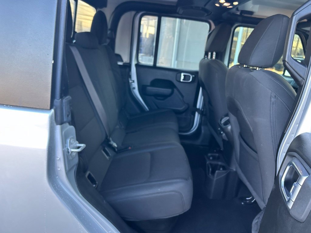 Used 2022 Jeep Gladiator Sport AWD/4WD image 28