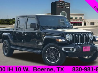 Used 2022 Jeep Gladiator Overland w/ Popular Equipment Package