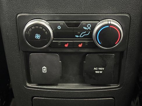 Used 2023 Ford Explorer Limited image 36