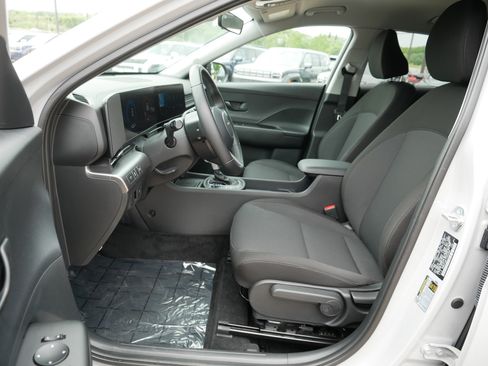 Certified 2026 Hyundai Kona SEL Sport AWD/4WD image 12