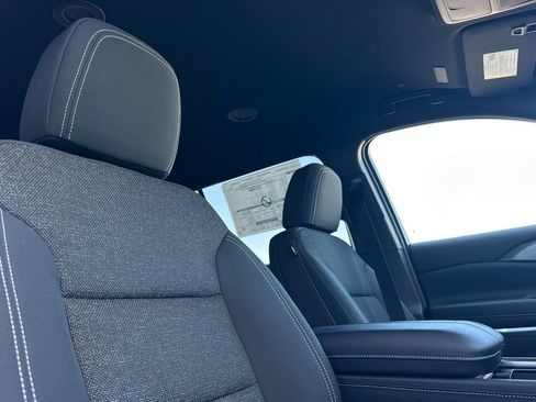 New 2026 Chevrolet Traverse LT FWD image 18