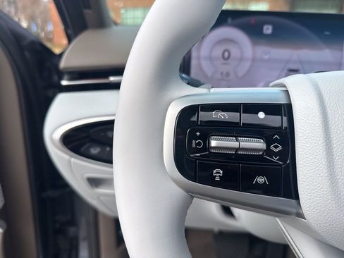 New 2026 Genesis GV70 2.5T Advanced image 17