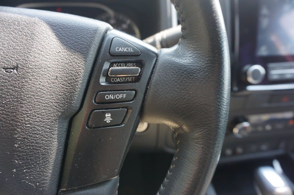 Used 2023 Nissan Frontier SV w/ SV Convenience Package AWD/4WD image 8