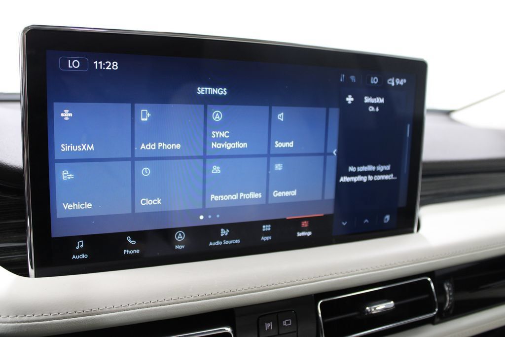 Used 2023 Lincoln Nautilus Black Label w/ Class II Trailer Tow Package AWD/4WD image 58