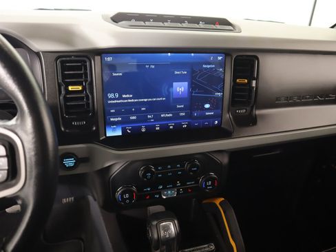 Used 2023 Ford Bronco Badlands image 5