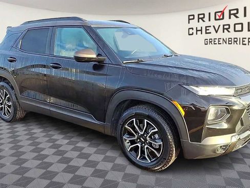 Used 2022 Chevrolet TrailBlazer ACTIV image 2