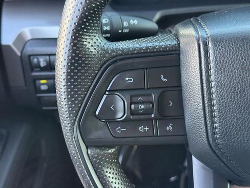Certified 2024 Toyota Tacoma SR5 AWD/4WD image 19