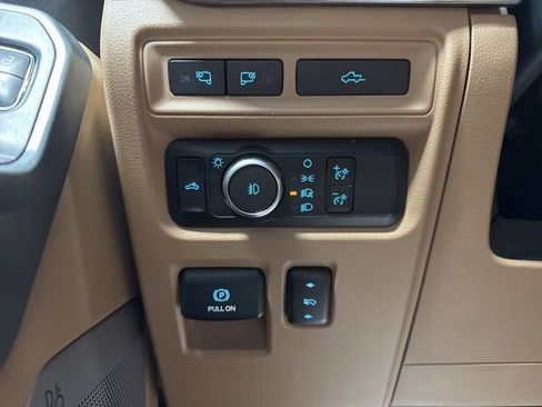 Used 2022 Ford F150 Lariat AWD/4WD image 10