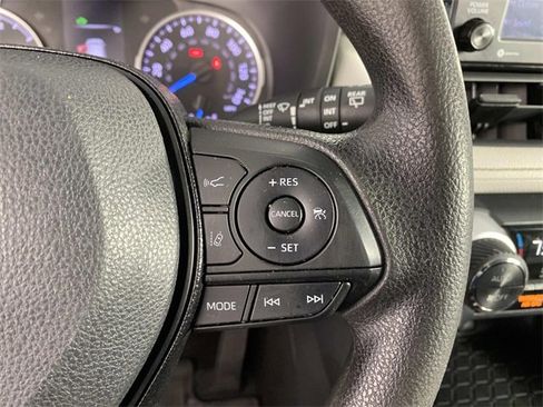 Used 2021 Toyota RAV4 XLE w/ Convenience Package image 17