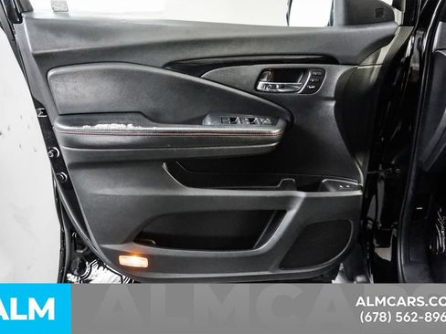 Used 2022 Honda Pilot Black Edition image 59