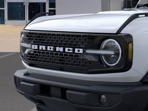 New 2025 Ford Bronco Outer Banks image 19