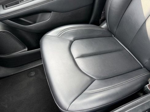 Used 2024 Chrysler Pacifica Limited FWD image 20