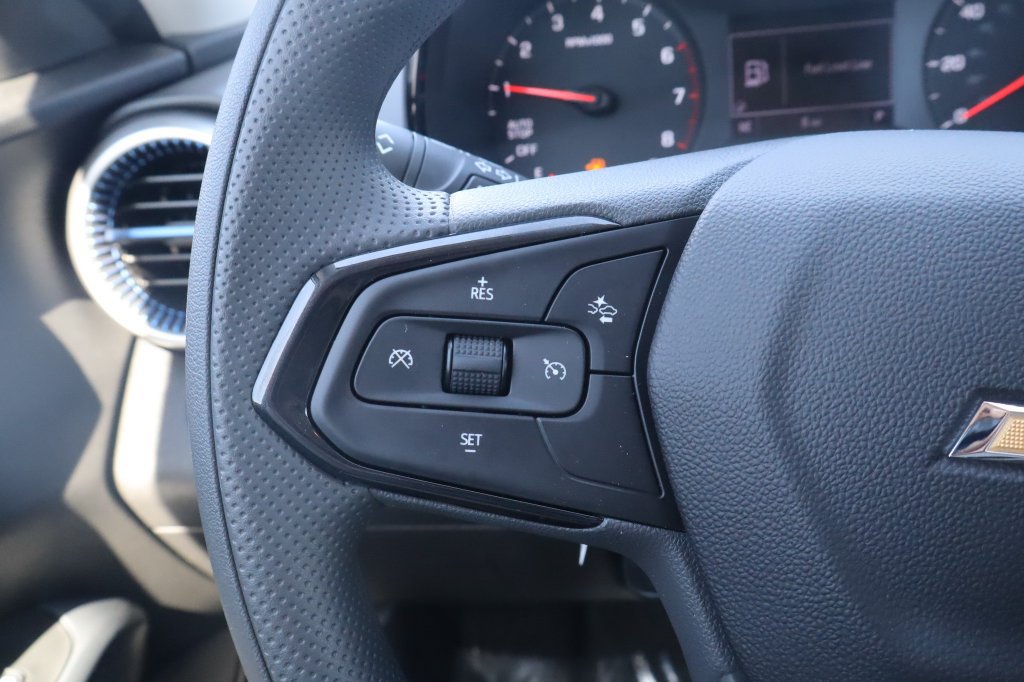 New 2026 Chevrolet Trax LS w/ LS Convenience Package FWD image 22