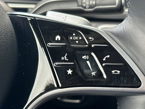 Used 2025 Mercedes-Benz GLE 450e 4MATIC image 32