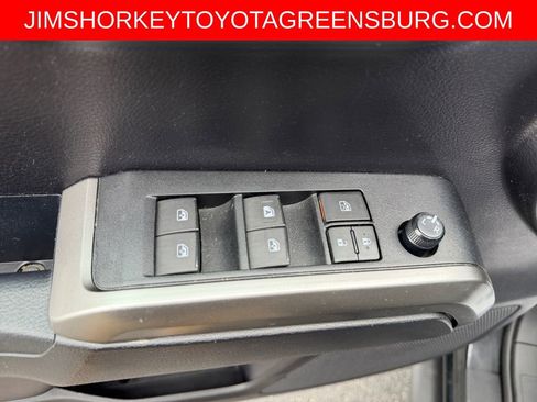 Used 2019 Toyota Tacoma SR5 image 13