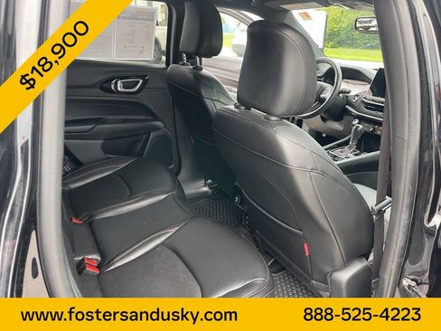 Used 2024 Jeep Compass Trailhawk AWD/4WD image 17