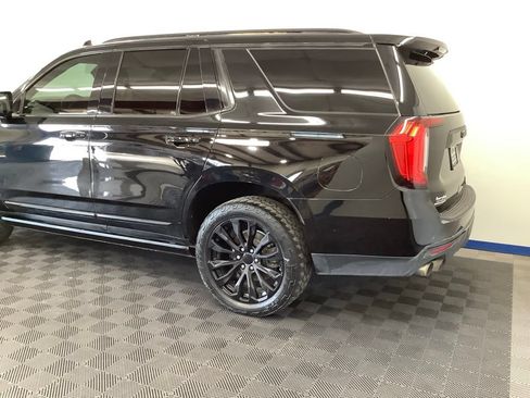 Used 2021 GMC Yukon Denali w/ Denali Premium Package AWD/4WD image 4