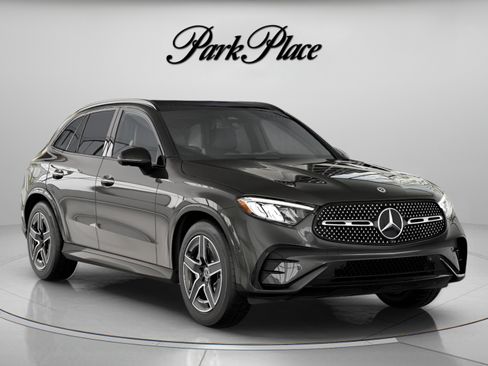 Used 2026 Mercedes-Benz GLC 300 image 32