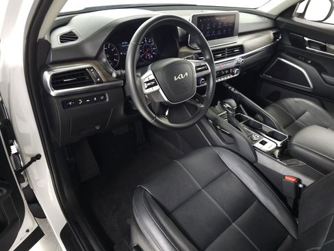 Used 2022 Kia Telluride EX w/ EX Premium Package image 15