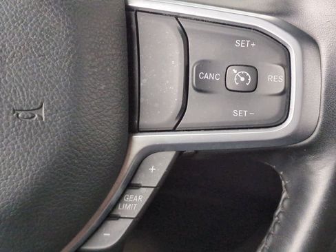 Used 2024 RAM 2500 Big Horn image 25