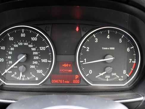 Used 2010 BMW 135i Coupe image 18