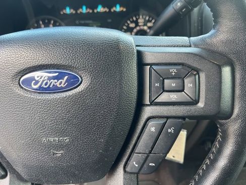 Used 2020 Ford F150 XLT w/ Equipment Group 302A Luxury AWD/4WD image 25
