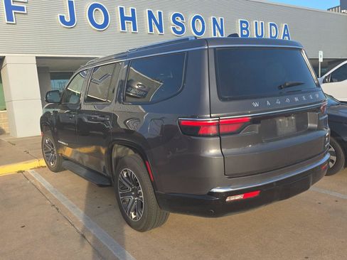 Used 2024 Jeep Wagoneer Series II w/ Flexible Seating Group RWD image 8