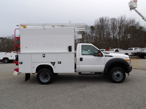 Used 2015 Ford F550 2WD Regular Cab Super Duty w/ Power Equipment Group image 9