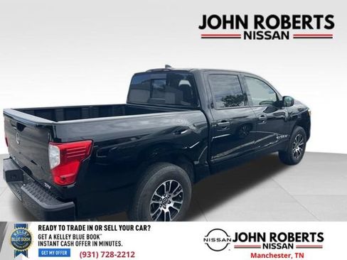 Used 2024 Nissan Titan SV RWD image 21