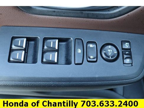 Used 2024 Honda Pilot Elite image 23