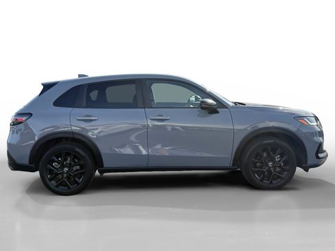 Used 2023 Honda HR-V Sport image 6