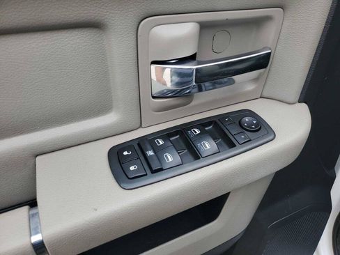 Used 2012 RAM 1500 Classic SLT AWD/4WD image 22
