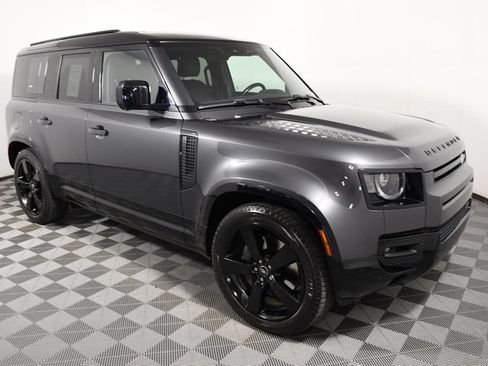 Used 2023 Land Rover Defender 110 X-Dynamic SE AWD/4WD image 8