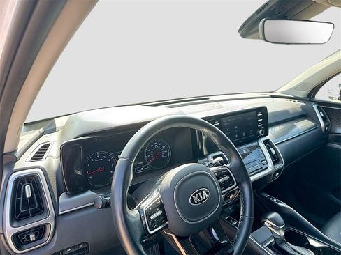 Used 2021 Kia Sorento S w/ Panoramic Sunroof Package image 11